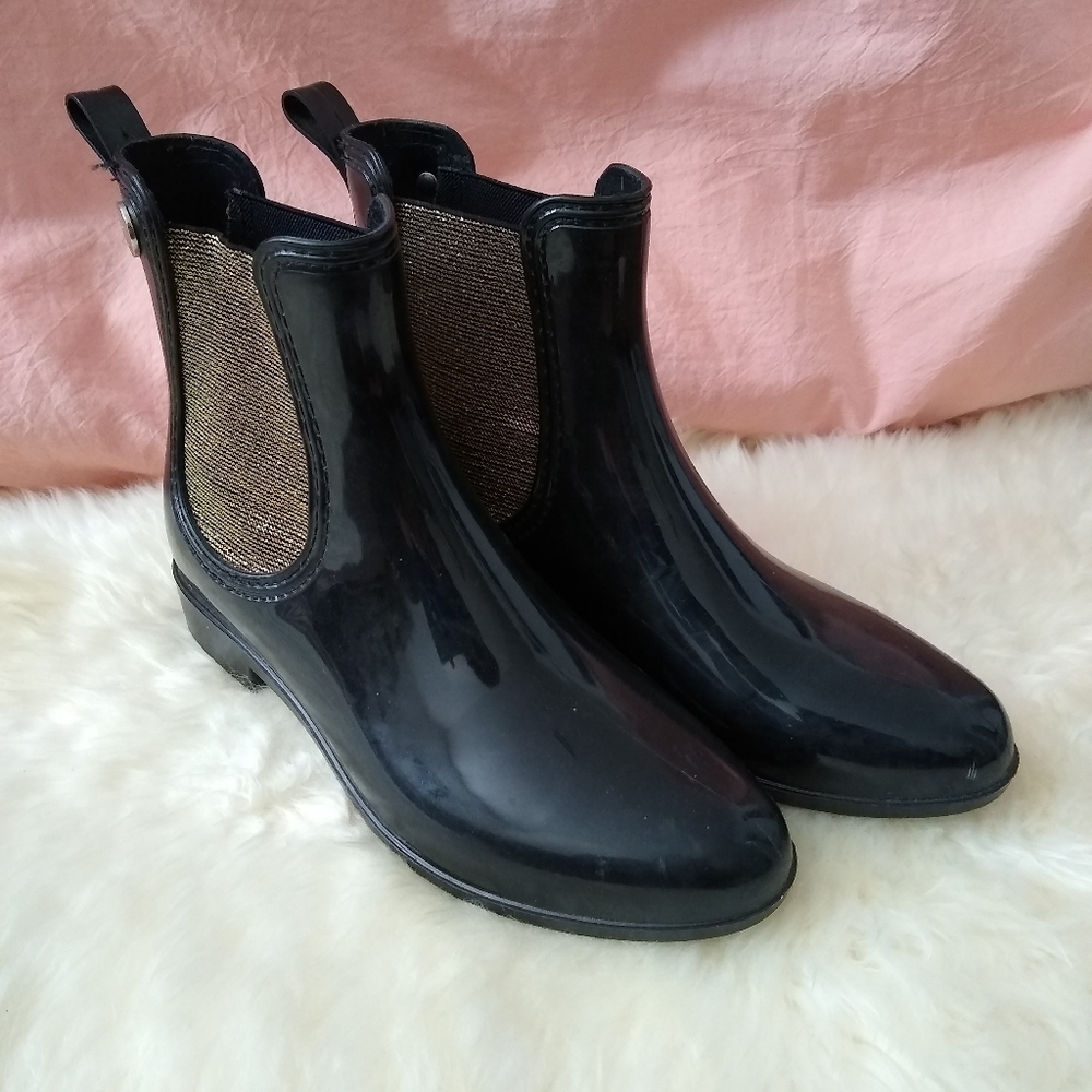 Black and Gold Rain Boots - Chelsea style size 8